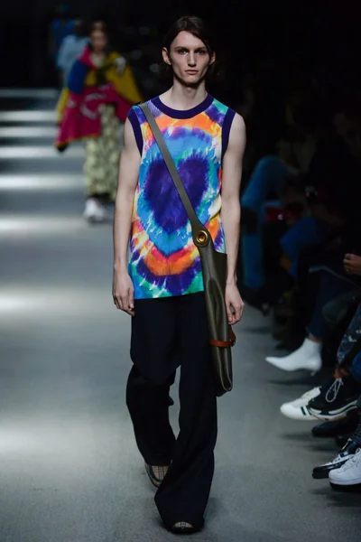 Look 55
